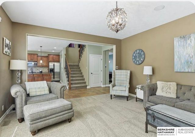 1521 S 195th Circle, Omaha, NE 68130