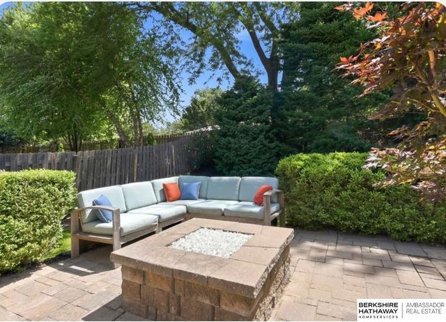 1521 S 195th Circle, Omaha, NE 68130