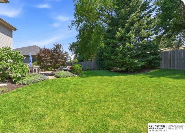 1521 S 195th Circle, Omaha, NE 68130