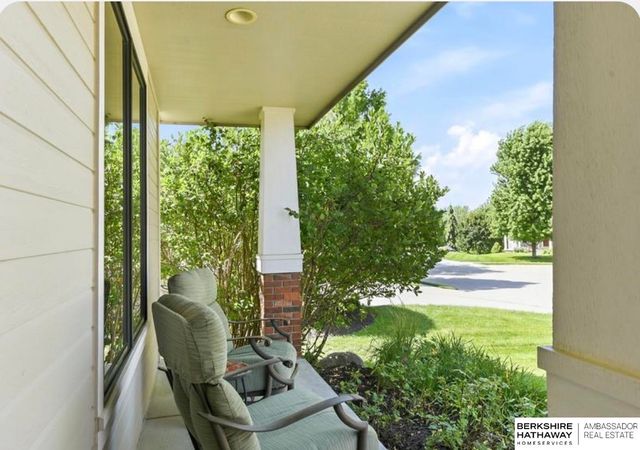 1521 S 195th Circle, Omaha, NE 68130