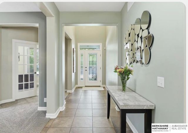 1521 S 195th Circle, Omaha, NE 68130