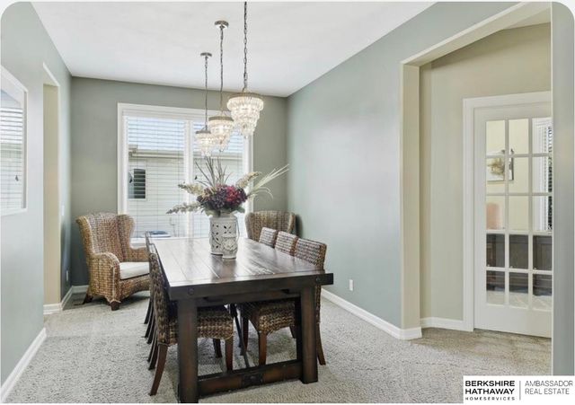 1521 S 195th Circle, Omaha, NE 68130