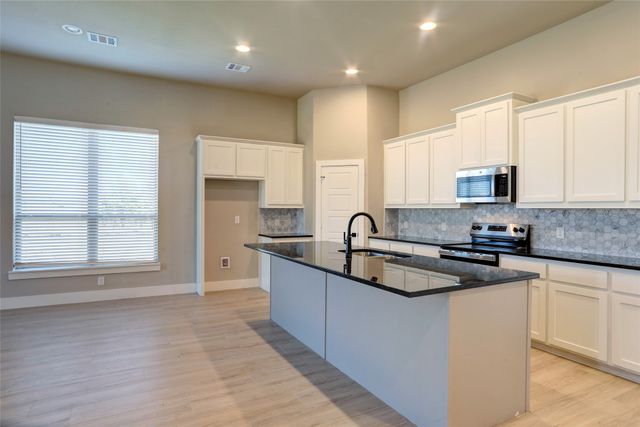 202 Pennington Road, Josephine, TX 75173