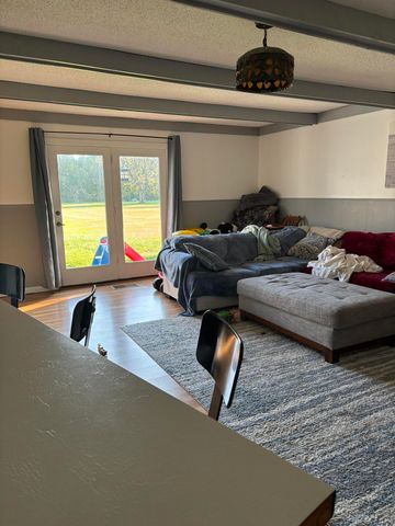 1672 S 875 E, Mill Creek, IN 46365