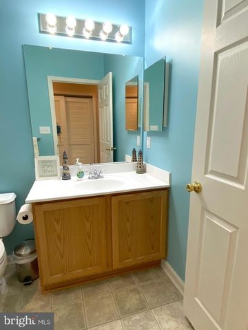 1 FAWN CT, Delanco, NJ 08075