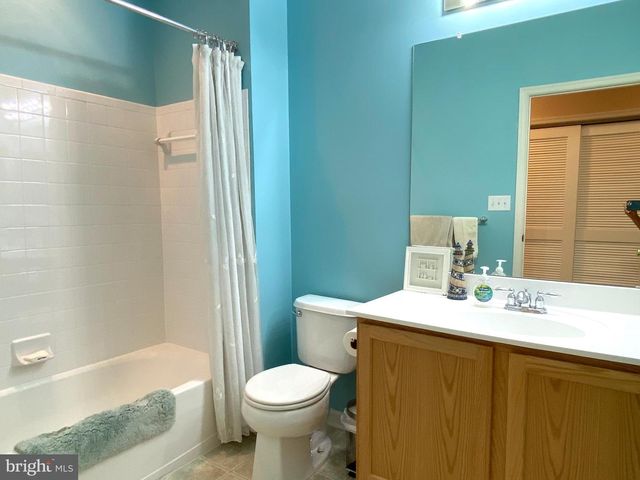 1 FAWN CT, Delanco, NJ 08075