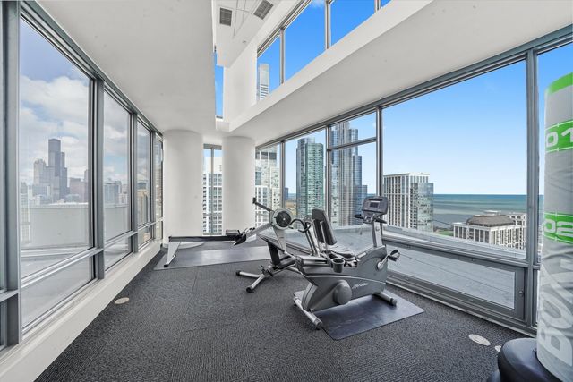 100 E 14th Street 1403, Chicago, IL 60605