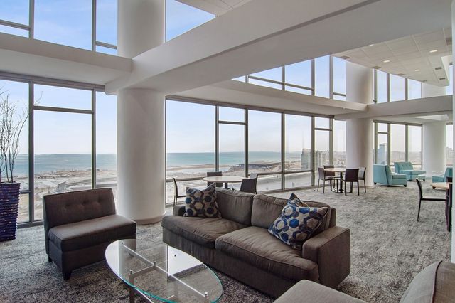 100 E 14th Street 1403, Chicago, IL 60605