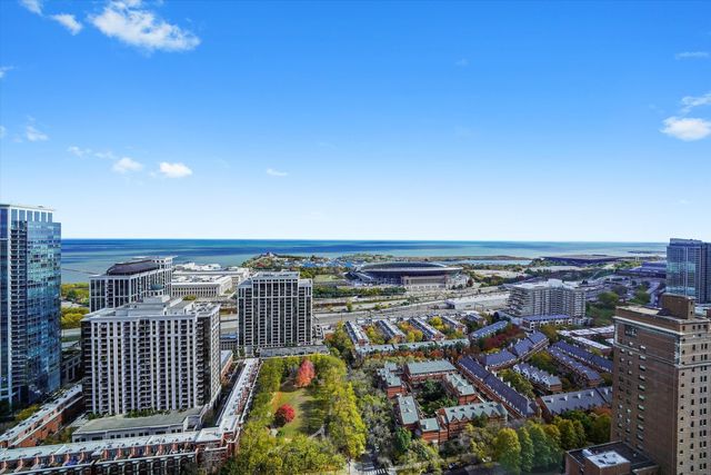 100 E 14th Street 1403, Chicago, IL 60605