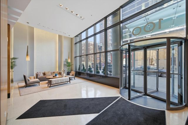 100 E 14th Street 1403, Chicago, IL 60605