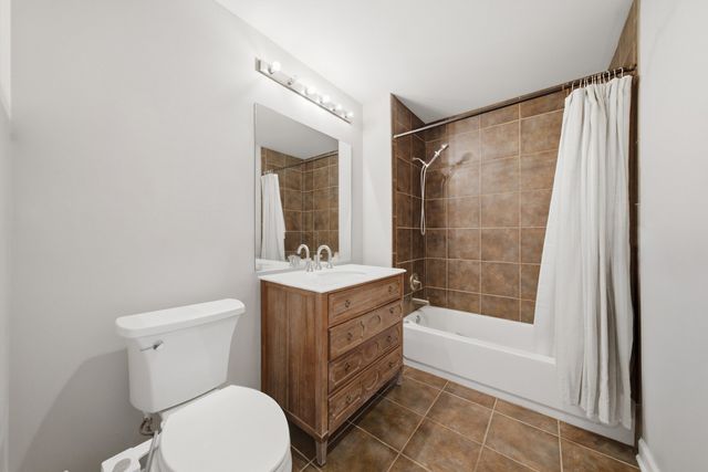 100 E 14th Street 1403, Chicago, IL 60605