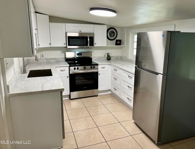 436 State Street, Bay Saint Louis, MS 39520