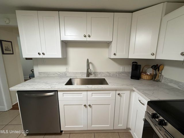 436 State Street, Bay Saint Louis, MS 39520