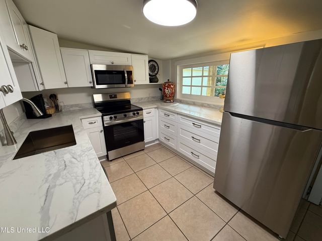 436 State Street, Bay Saint Louis, MS 39520