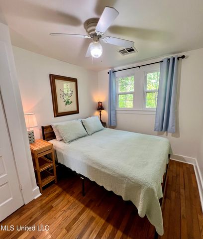 436 State Street, Bay Saint Louis, MS 39520