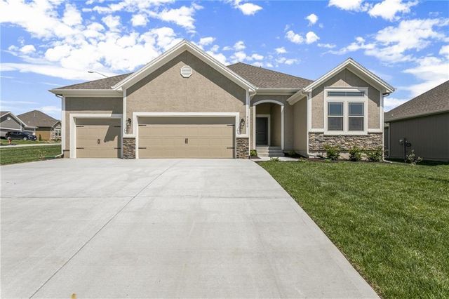 3315 NW 93rd Street, Kansas City, MO 64154
