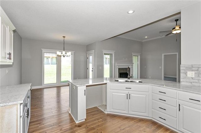 3315 NW 93rd Street, Kansas City, MO 64154
