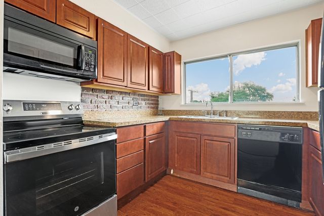 15335 Martin Luther King Jr Drive 21, Dolton, IL 60419
