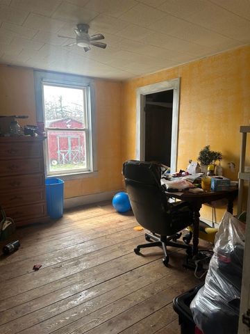 32 South Main Street, Whiting, VT 05778