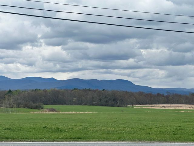 32 South Main Street, Whiting, VT 05778