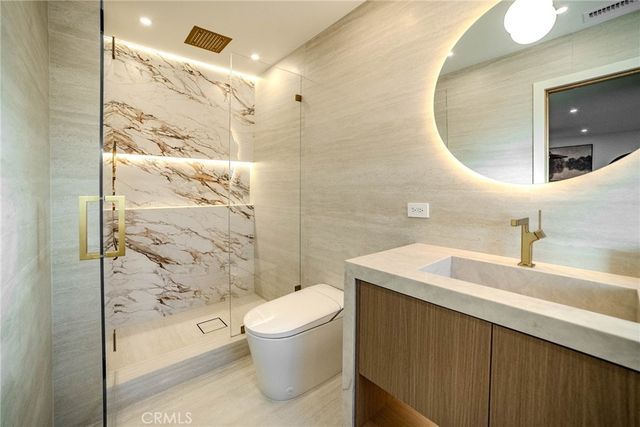 26582 Espalter, Mission Viejo, CA 92691