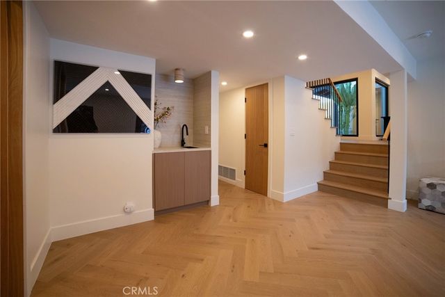 26582 Espalter, Mission Viejo, CA 92691