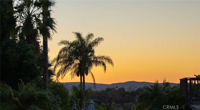 26582 Espalter, Mission Viejo, CA 92691