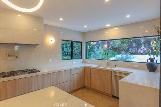 26582 Espalter, Mission Viejo, CA 92691