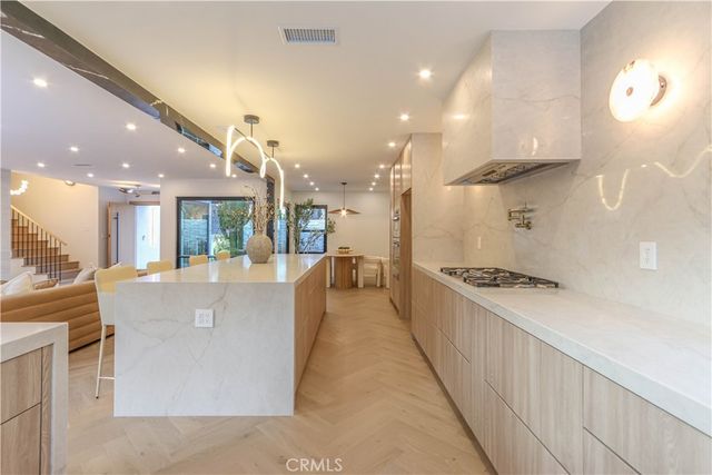 26582 Espalter, Mission Viejo, CA 92691