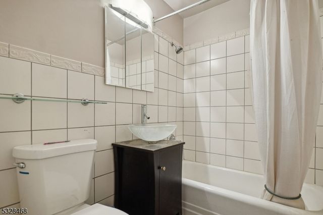 377 S Harrison St 5K, East Orange City, NJ 07018