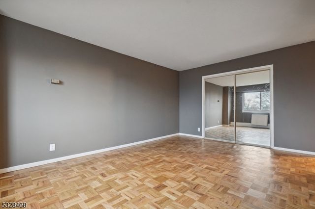 377 S Harrison St 5K, East Orange City, NJ 07018