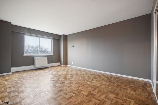 377 S Harrison St 5K, East Orange City, NJ 07018
