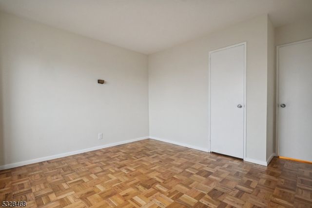 377 S Harrison St 5K, East Orange City, NJ 07018