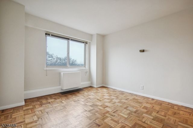 377 S Harrison St 5K, East Orange City, NJ 07018