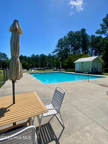 698 White Oak Crossing, Swansboro, NC 28584