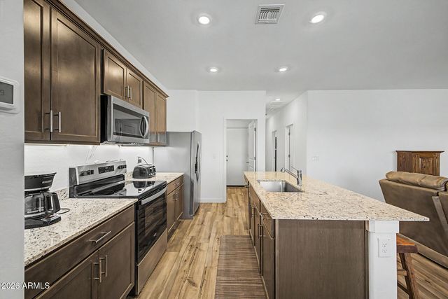 640 N CROWNED DOVE Trail, Casa Grande, AZ 85122