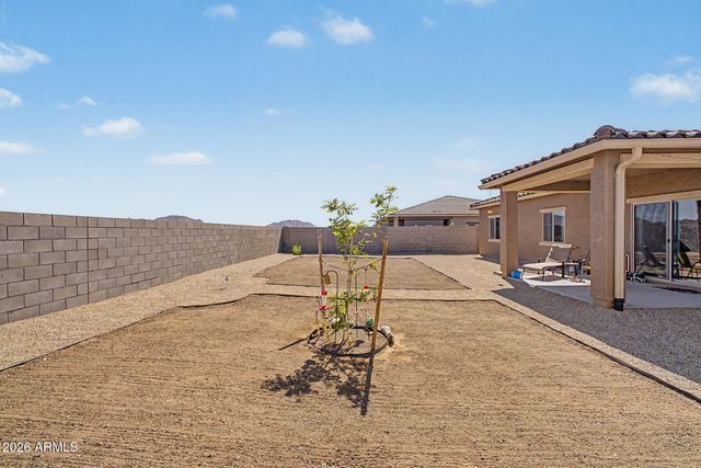 640 N CROWNED DOVE Trail, Casa Grande, AZ 85122