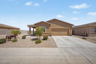 640 N CROWNED DOVE Trail, Casa Grande, AZ 85122