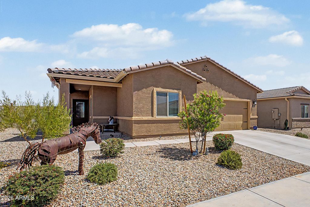 640 N CROWNED DOVE Trail, Casa Grande, AZ 85122 — photo 2