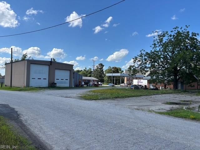 5 W Windsor BLVD, Windsor, VA 23487