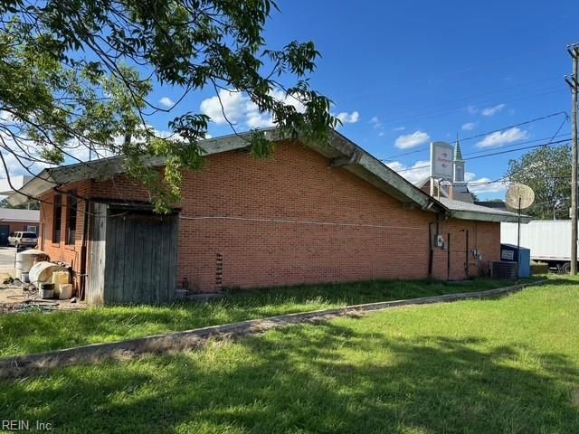 5 W Windsor BLVD, Windsor, VA 23487