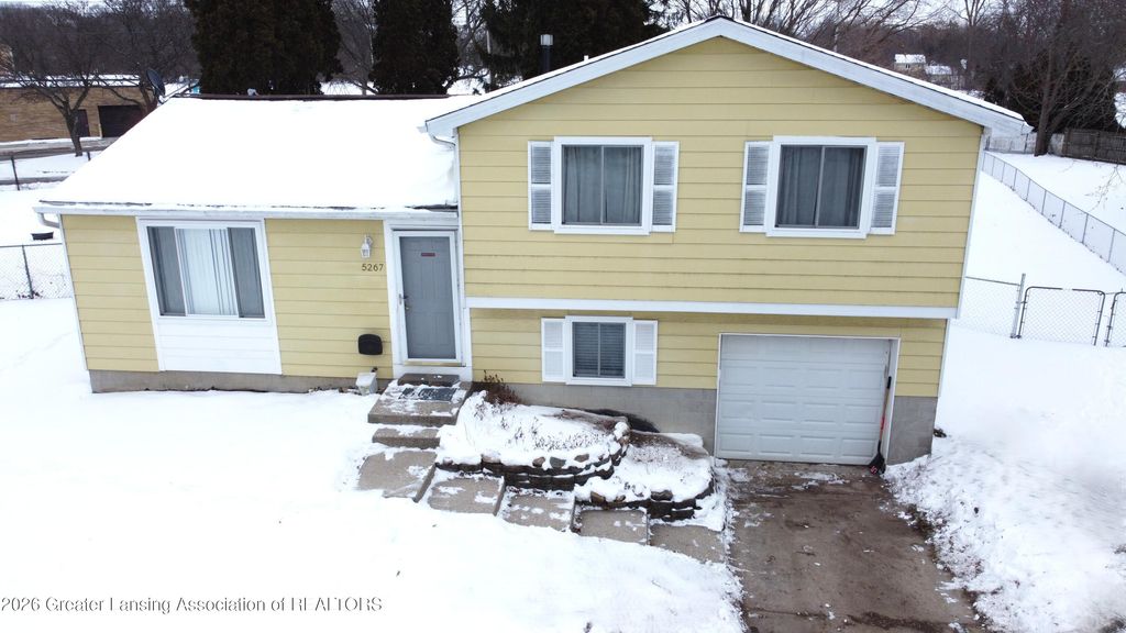 5267 Crocus Avenue, Lansing, MI 48911