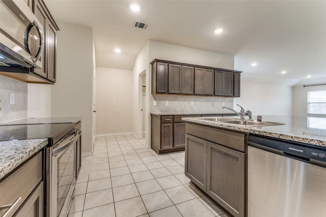 311 Milo Way, Royse City, TX 75189