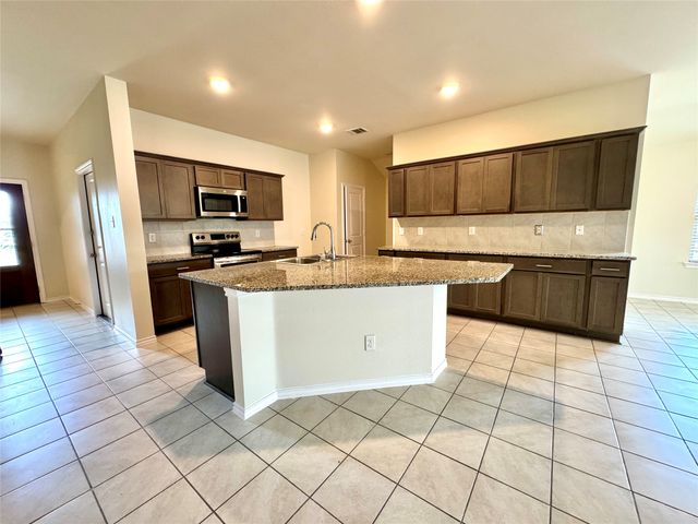 311 Milo Way, Royse City, TX 75189