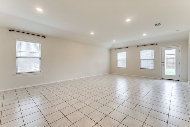 311 Milo Way, Royse City, TX 75189