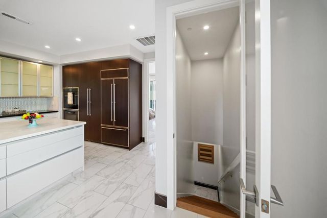 29 Montecito Avenue, Pacifica, CA 94044