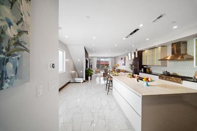 29 Montecito Avenue, Pacifica, CA 94044