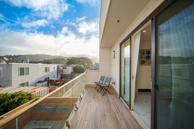 29 Montecito Avenue, Pacifica, CA 94044