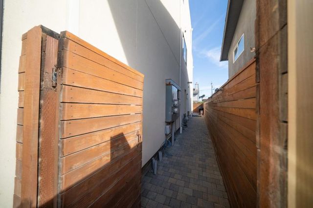 29 Montecito Avenue, Pacifica, CA 94044