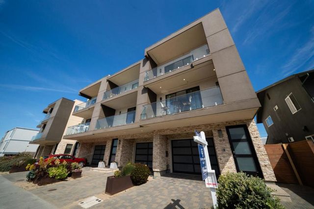 29 Montecito Avenue, Pacifica, CA 94044